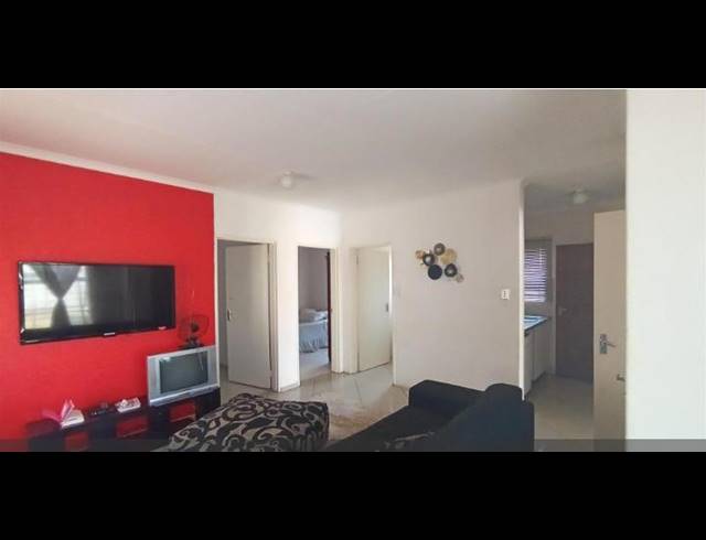 2 BEDROOM HOUSE FOR SALE IN SALFIN